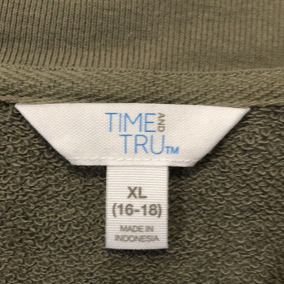 NEW Time and Tru sweatshirt Women's XL 16-18 camouflage abstract cozy shirt NWOT - Picture 5 of 11